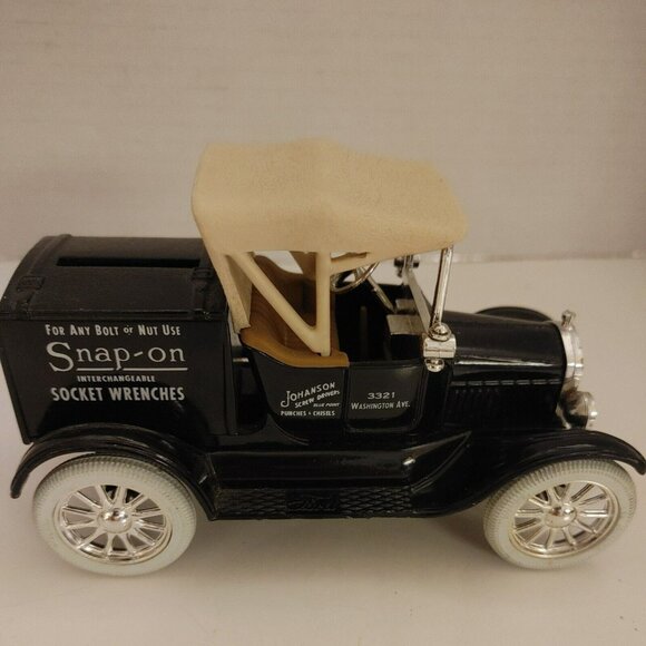 Snap-On 75th Anniversary 1920 Ford Runabout Diecast Locking Coin Bank - Picture 1 of 6